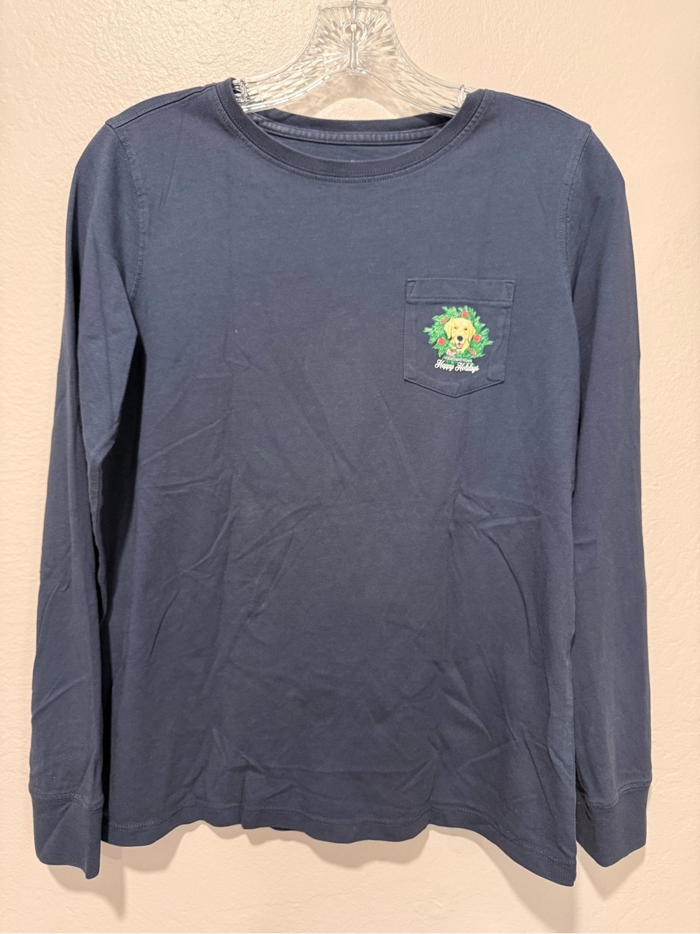 Vineyard vines golden retriever happy holidays Christmas long sleeve tee
